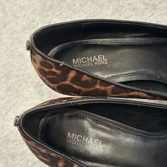 Michael Kors Susan Flex Pumps - Picture 4 of 8